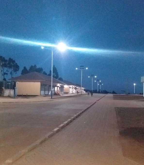 鼎城区非洲科特迪瓦太阳能路灯工程